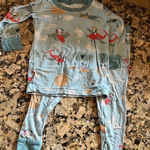 Little sleepies airplane puppy Jammie’s